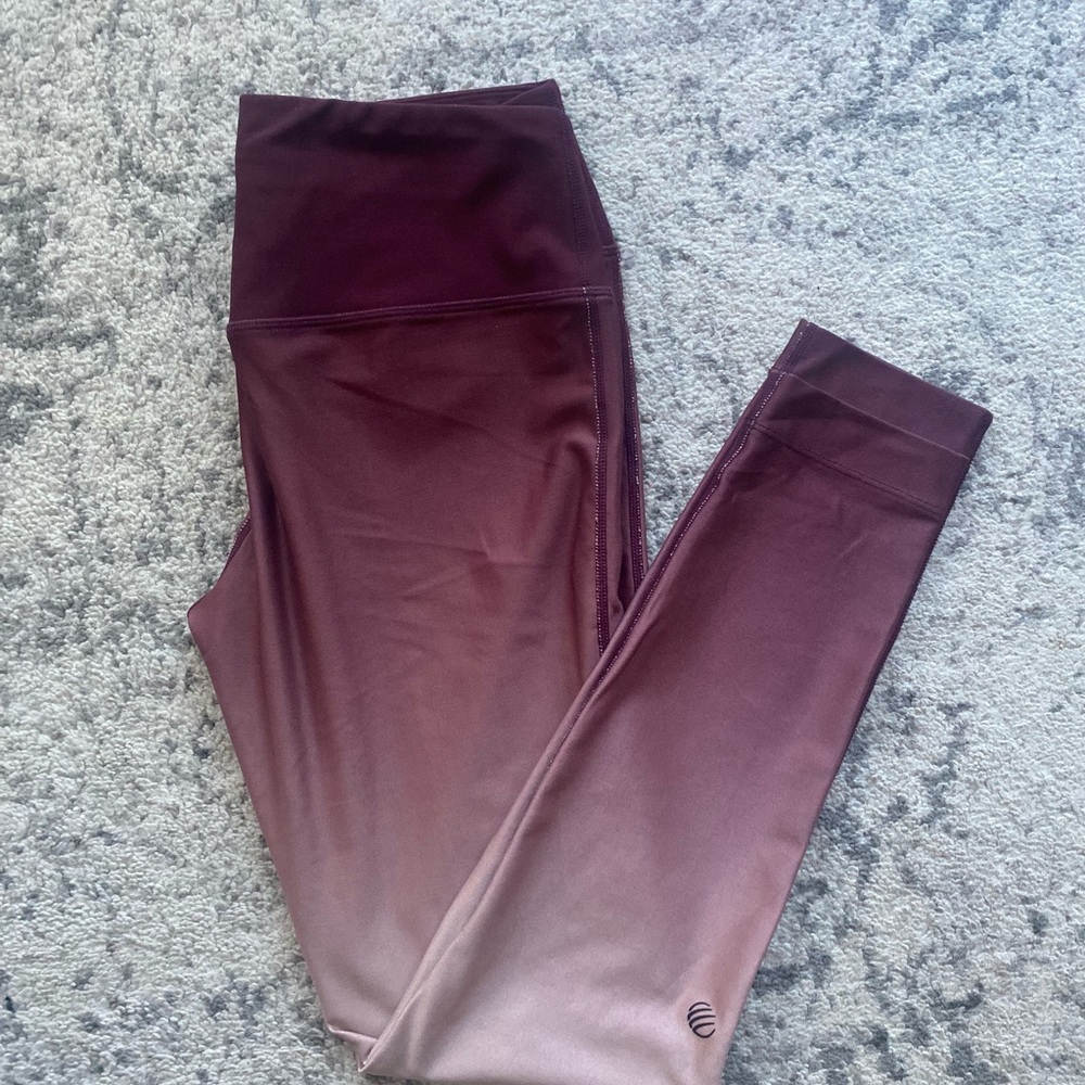 MPG Purple Gradient Leggings Performance Activewear